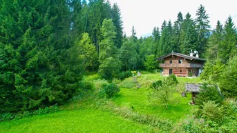 Expose Bergliebhabers Traum: Alpenchalet mit Panoramablick in Oberndorf, Österreich