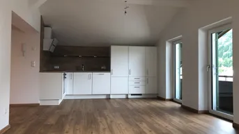 Expose DACHGESCHOSSWOHNUNG ERPFENDORF ZENTRUM