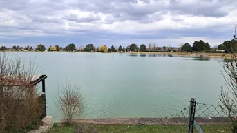Expose DIREKT IN 1.REIHE - BUNGALOW AM SEE