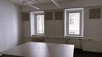 Expose Altbau Büro I Praxis Nähe Kettenbrückengasse