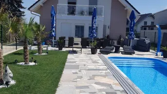 Expose FAMILIENTRAUM - Sommer 2025 am eigenen Pool - 198m² Nutzfläche - 4 Zimmer + extra Küche