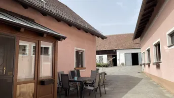 Expose Entspanntes Landleben: Gemütliches Zuhause samt Innenhof, Scheune &amp; Garten im Retzer Land