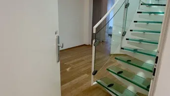 Expose Penthouse-Traum über den Dächern Wiens – Wohnen mit Weitblick in der Weyringergasse