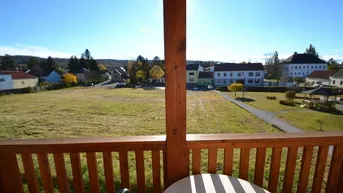 Expose Sonnige lichtdurchflutete 2-Zimmer Wohnung in Klein-Engersdorf (privat!!)