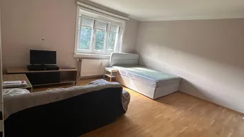 Expose Geförderte 1-Zimmer Wohnung mit Badewanne und Parkplatz
