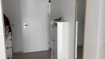Expose Nachmieter:in gesucht: Moderne 2-Zimmer Neubau Wohnung mit Balkon und Carport