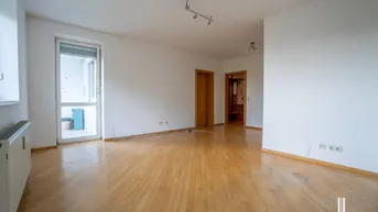 Expose Tolle Wohnung mit eigenem Parkplatz und Loggia in guter Lage zu verkaufen!