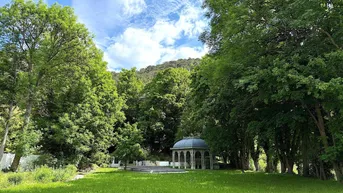 Expose Zeitlose Eleganz trifft moderne Technik - Erstbezug Traumvilla mit Pool und Gartenidylle