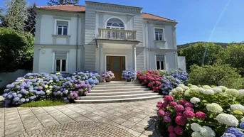 Expose Zeitlose Eleganz trifft moderne Technik - Erstbezug Traumvilla mit Pool und Gartenidylle