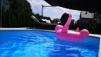 Expose Charmanter Bungalow, Pool, whirlpool, 10kw pva+ Speicher absolute ruhelage in reisenberg