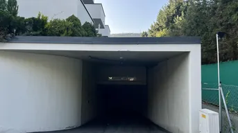 Expose heller großer Tiefgaragenplatz in sehr sauberen kleinen Wohneinheit