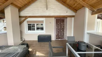 Expose Dachgeschosswohnung mit Loggia und Terrasse