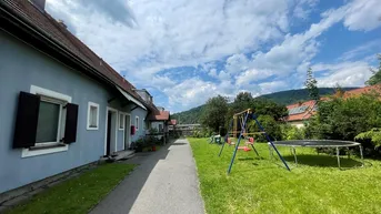 Expose Familienfreundliche 4-Zimmer-Wohnung in kleiner Wohnanlage in Graz Gösting!