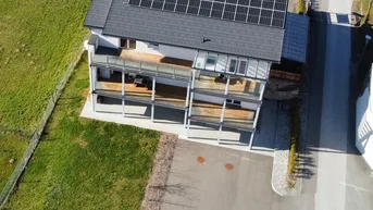 Expose Wohnqualität mit ca. 300 m² Eigengarten in Autal!