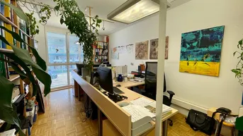 Expose Vermietete 2-Zimmer-Wohnung mit Tiefgaragen-Stellplatz und Balkon in zentraler Lage in Jakomini!