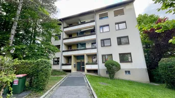 Expose Schöne und geräumige Wohnung 2.OG ca. 120 m² - WG geeignet! Verfügbar und zu besichtigen ab 1. Juli!