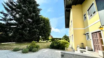 Expose Zentral gelegenes Ein- bis Zweifamilienhaus mit großem Garten und Doppelgarage!