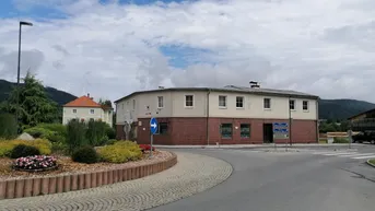 Expose *** Historisches Anlage-Objekt mit großem Potenzial - ehemaliges Kino Mitterdorf ***