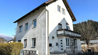 Expose ***Charmantes Mehrfamilienhaus mit Riesenpotential***