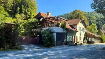 Expose *** Historisches Anwesen mit Landliebe &amp; Nutzungsmix: Großfamilien, Anleger, Kreative finden hier Raum für Visionen! ***