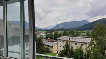 Expose Moderne 1-Zimmer Wohnung mit Loggia und Garage