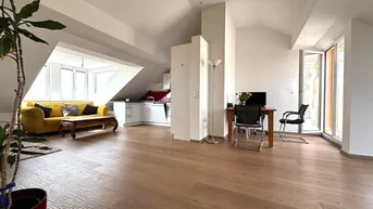 Expose WOHNEN UNTERM DACH - DIE FENSTER FLUTEN DIE RÄUME MIT VIEL LICHT
