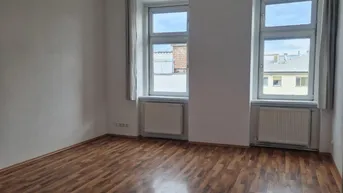 Expose Großes und Helles WG Zimmer U3 