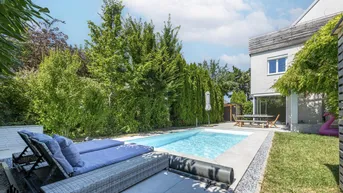 Expose **Raum für Träume** Modernes Familienidyll in Bisamberg – 3 Sonnenterrassen, Pool, uvm.