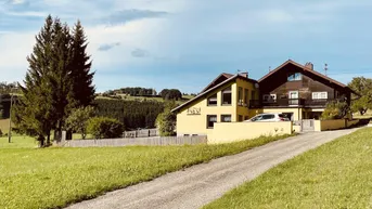 Expose Idyllisches Landhaus mit atemberaubendem Panoramablick zwischen Altmünster und Traunkirchen