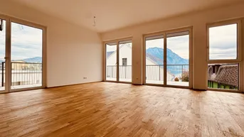 Expose Lichtdurchflutete Wohnung mit Seeblick und großer Terrasse in Bestlage von Gmunden