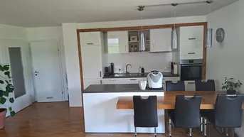 Expose Moderne 2-Zimmer Wohnung in schöner Lage mit Balkon 