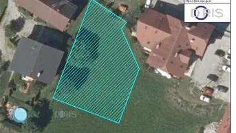 Expose Attraktives Grundstück Moosdorf – Ideal für Investoren und junge Familien!