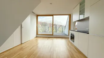 Expose Erstbezug | Große Fenster | Fußbodenheizung | Tischler Möbel