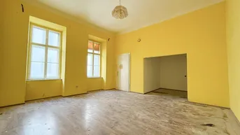 Expose LEER I SANIERUNGSBEDÜRFTIG | LOGGIA | 1,5 ZIMMER