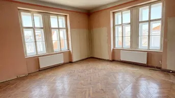 Expose ÜBER DEN DÄCHERN VON WIEN  I WEITBLICK I ALTBAU I SANIERUNGSBEDARF I 4,5 Zimmer I LIFT