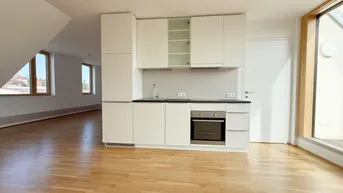 Expose Erstbezug | Große Fenster | Fußbodenheizung | Tischler Möbel