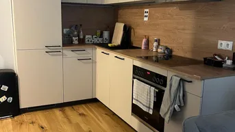 Expose Helle, gemütliche 2-Zimmer-Wohnung mit Balkon 