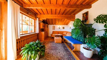 Expose Traumhafte Dachgeschoßwohnung in Brixen im Thale – 4 Zimmer, Balkon &amp; Kachelofen!