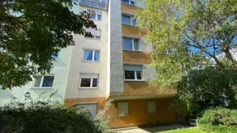 Expose Gepflegte 4-Raum-Wohnung mit Einbauküche in Wien