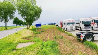 Expose Baurecht: Gewerbegebiet direkt vor Leibnitz. - Top Verkehrsanbindung nach Graz und Slowenien.