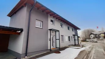 Expose Moderne Doppelhaus-Hälfte in naturnaher Lage. - Wohnflair in hochwertiger Ausführung.