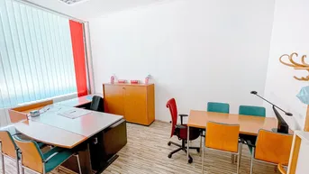 Expose Geschäftslokal zentral in Knittelfeld. - Vielseitiges Potential für ihren Standort. - Auch Miete möglich.
