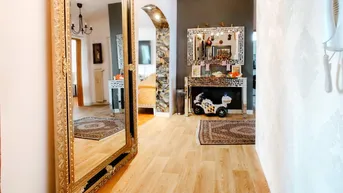Expose 4 Min. zum LKH! - Helle 3-Zimmer-Wohnung mit Loggia, Keller und Gartenmitbenutzung.