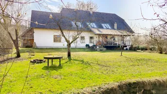 Expose Luxuriöses Landanwesen mit exklusiver Ausstattung und großzügigen Grundflächen. - Hochwertig saniertes Unikat.