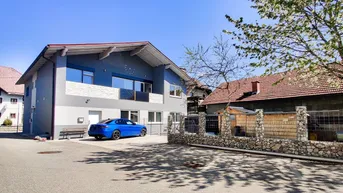Expose Modernisiertes Mehrfamilienhaus mit 3 Einheiten, Pool, Keller und hochwertiger Technik. - Im Zentrum von Frankenburg.