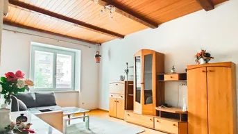 Expose 3-Zimmer-Wohnung mit Garten, Balkon und Garage. - Teilrenoviert in guter Lage