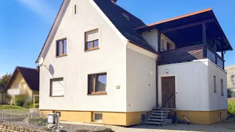 Expose Großzügiges Wohnhaus mit Potenzial auf 860 m² Grundstück.