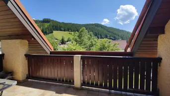 Expose Naturnahe Ruheoase mit 4 Zimmern und Balkon – Eigentumswohnung in Altenberg.