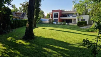 Expose Luxusvilla provisionsfrei günstig abzugeben