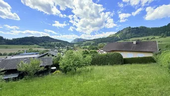 Expose Sonniges Grundstück inklusive Gartenhütte